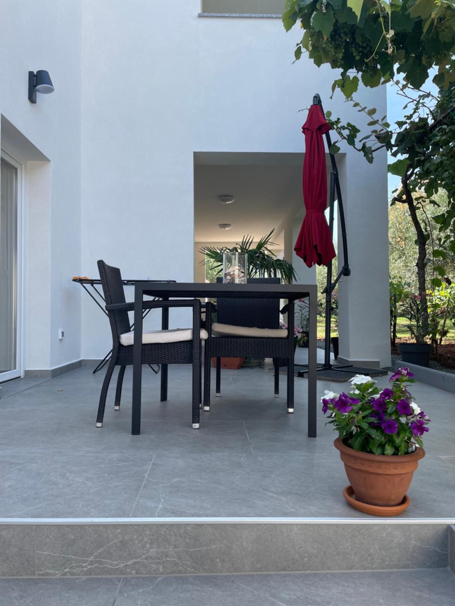 Apartmani Stellar Малинска Экстерьер фото